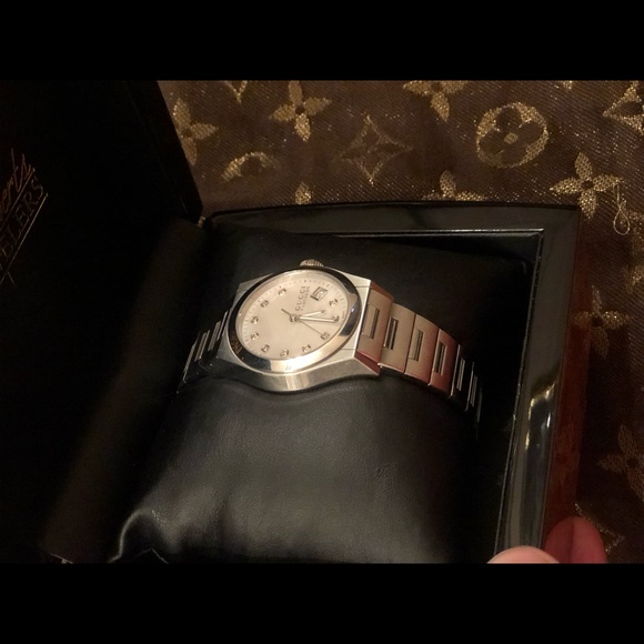 Gucci Pantheon Watch - Picture 6 of 7